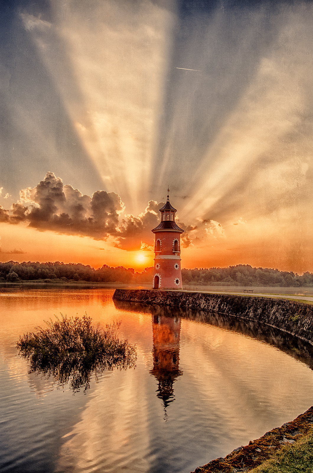 Digitales Bild zum Download: Leuchtturm Moritzburg