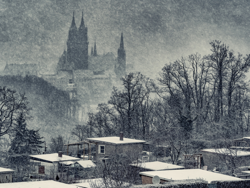 Die Meißner Albrechtsburg im Schneesturm